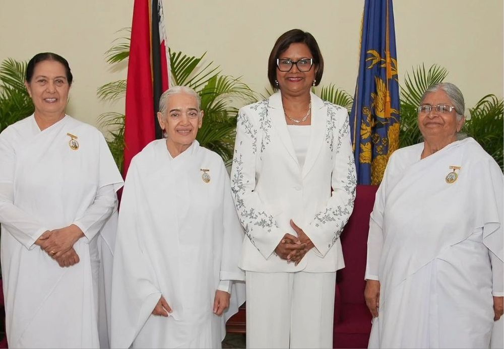With Her Excellency Christine Carla Kangaloo, President of Trinidad and Tobago. With Her Excellency Christine Carla Kangaloo, President of Trinidad and Tobago.